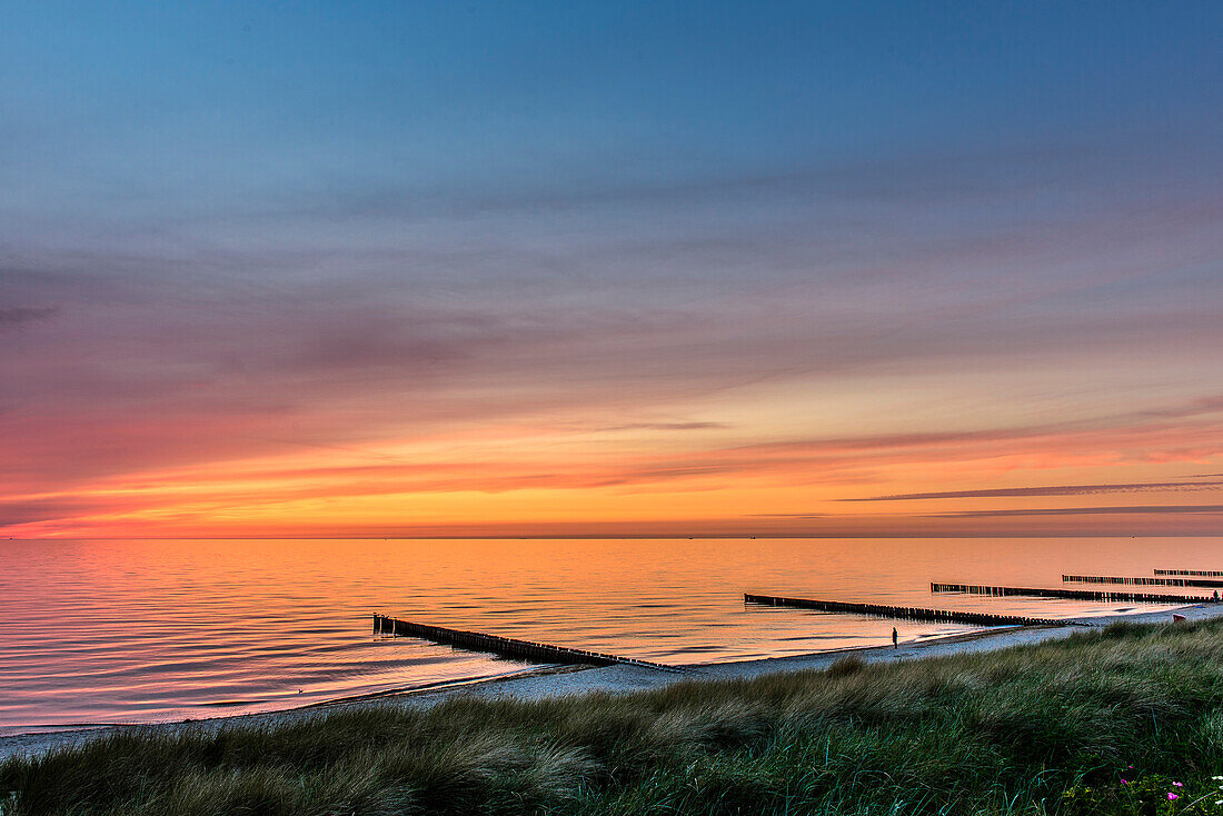 Beach In The Sunset Of Ahrenshoop License Image Lookphotos