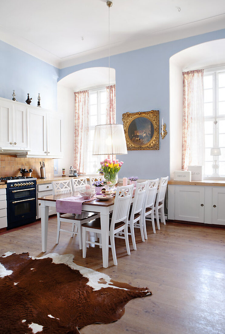 Grand Country Kitchen in Pastels