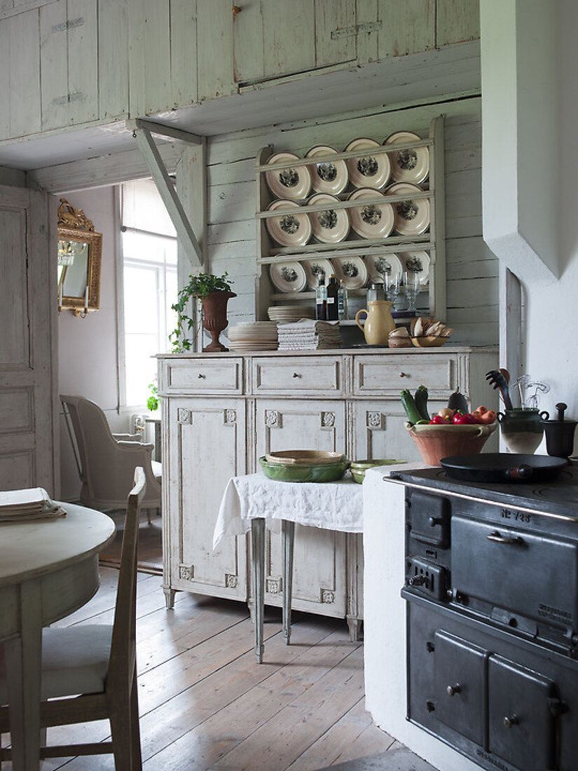 Kitchen in Gustavian Atmosphere License Features 12811001 House of