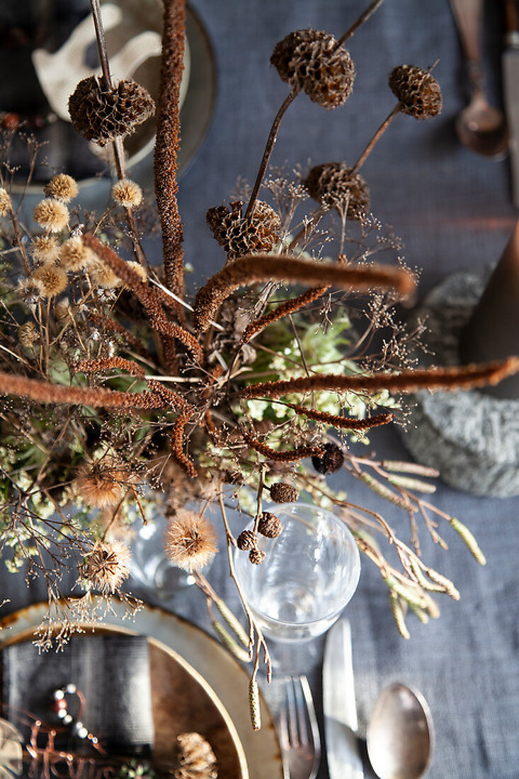 Nature’s Christmas Table – License Features – 13270030 House of Pictures