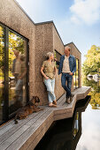Sustainable Seventies Houseboat
