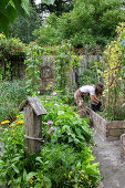 Slow Country Gardening