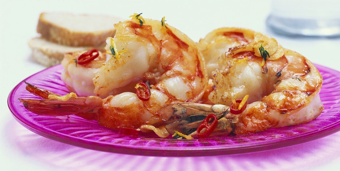 Garlic prawns with chilli rings