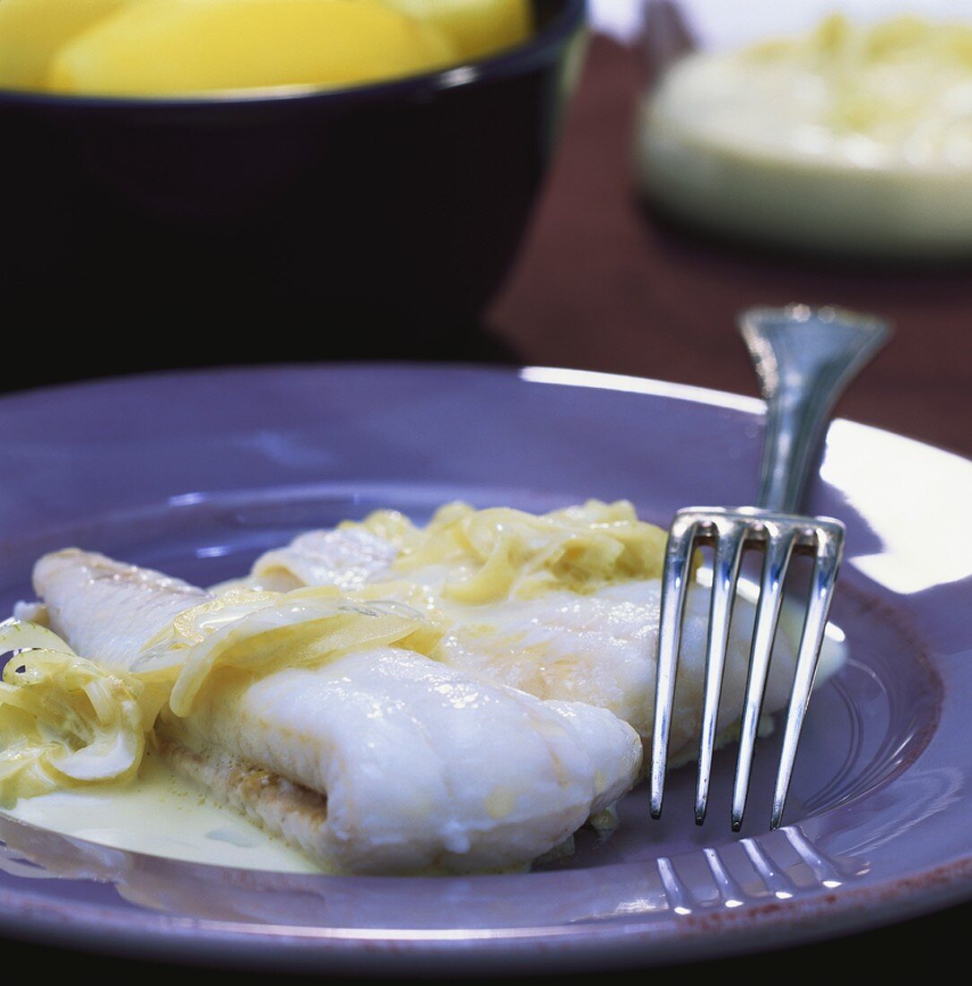 Sole fillets in white wine sauce