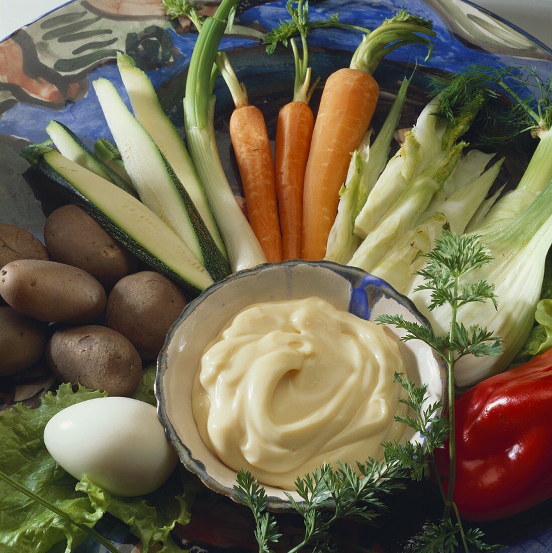 Vegetable platter with aioli (garlic dip)