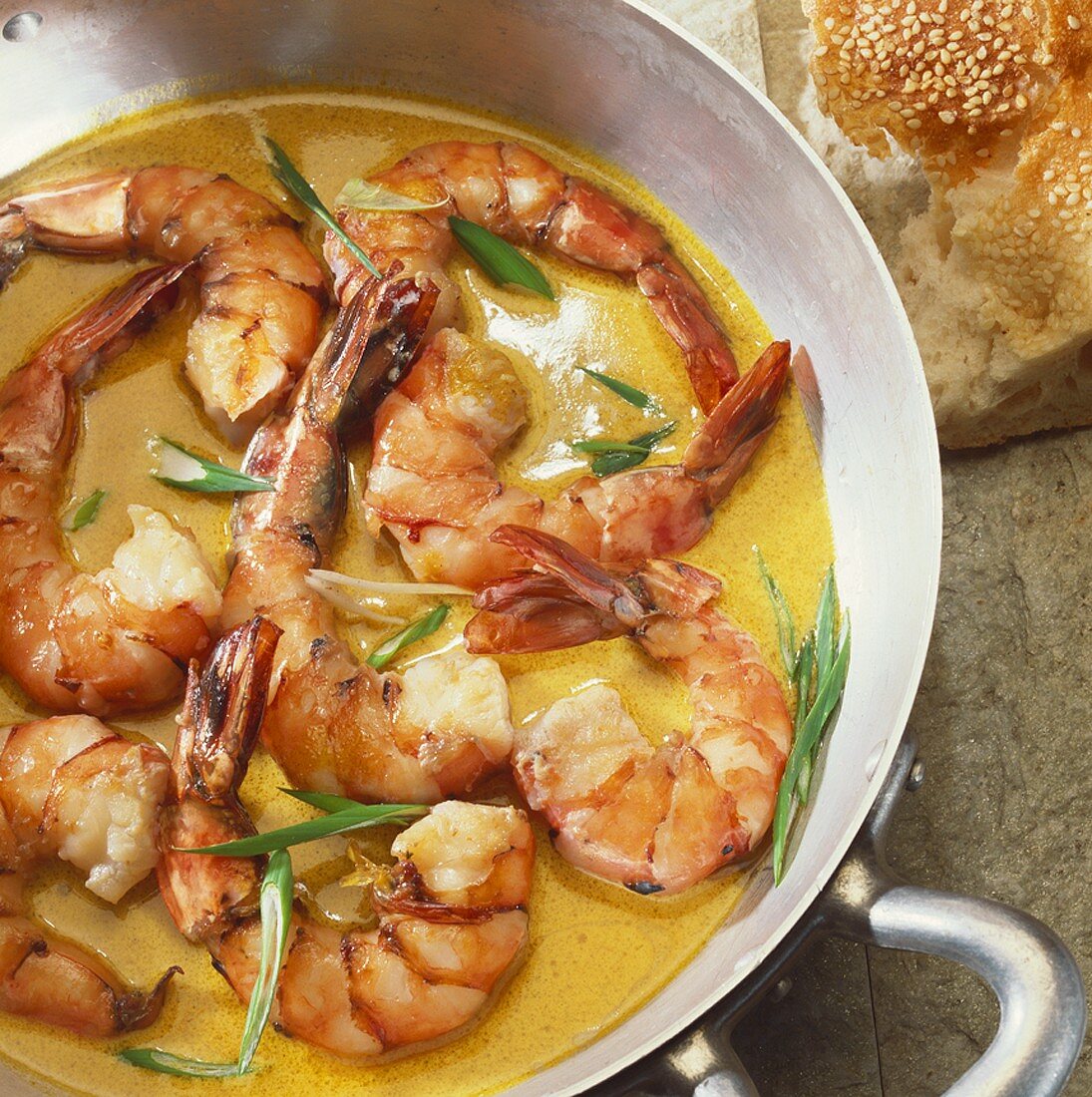 Scampi curry (Prawns in curry sauce)