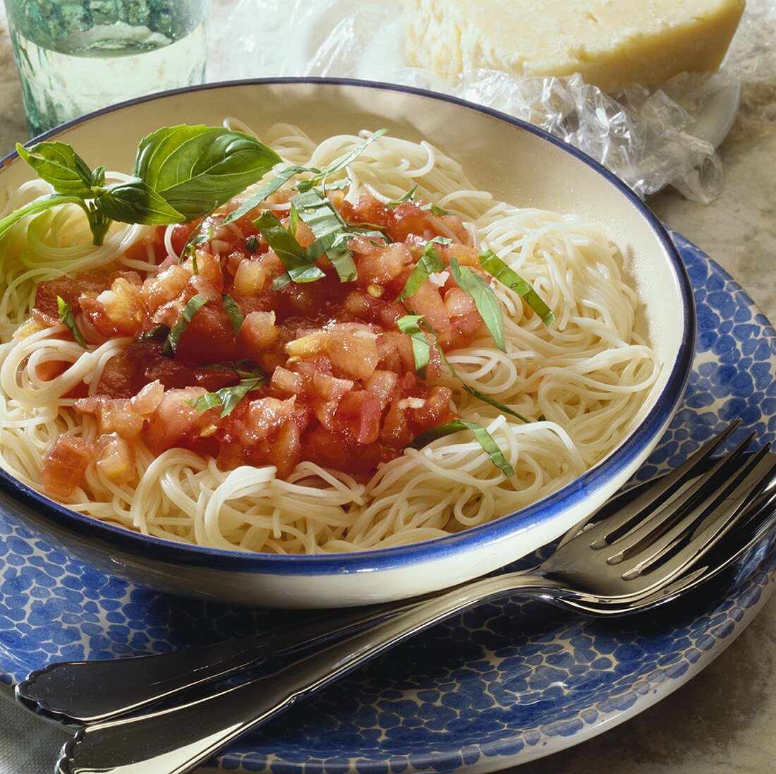 Spaghetti mit Tomatensauce