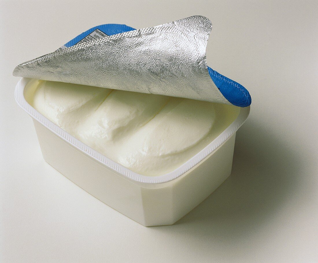 Quark in opened packaging