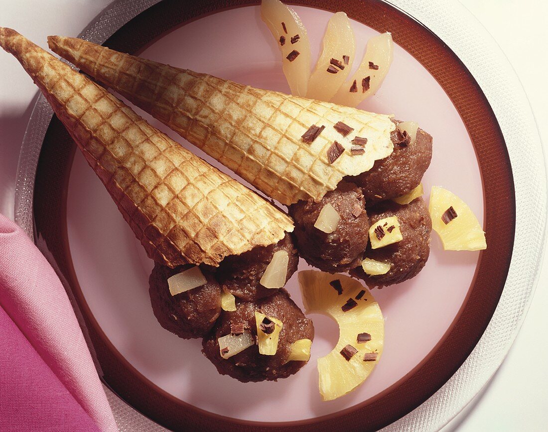 Scoops of chestnut cream in ice cream cones