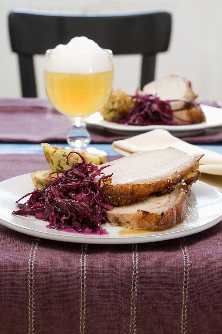 Roast pork with crackling, red cabbage and dumpling