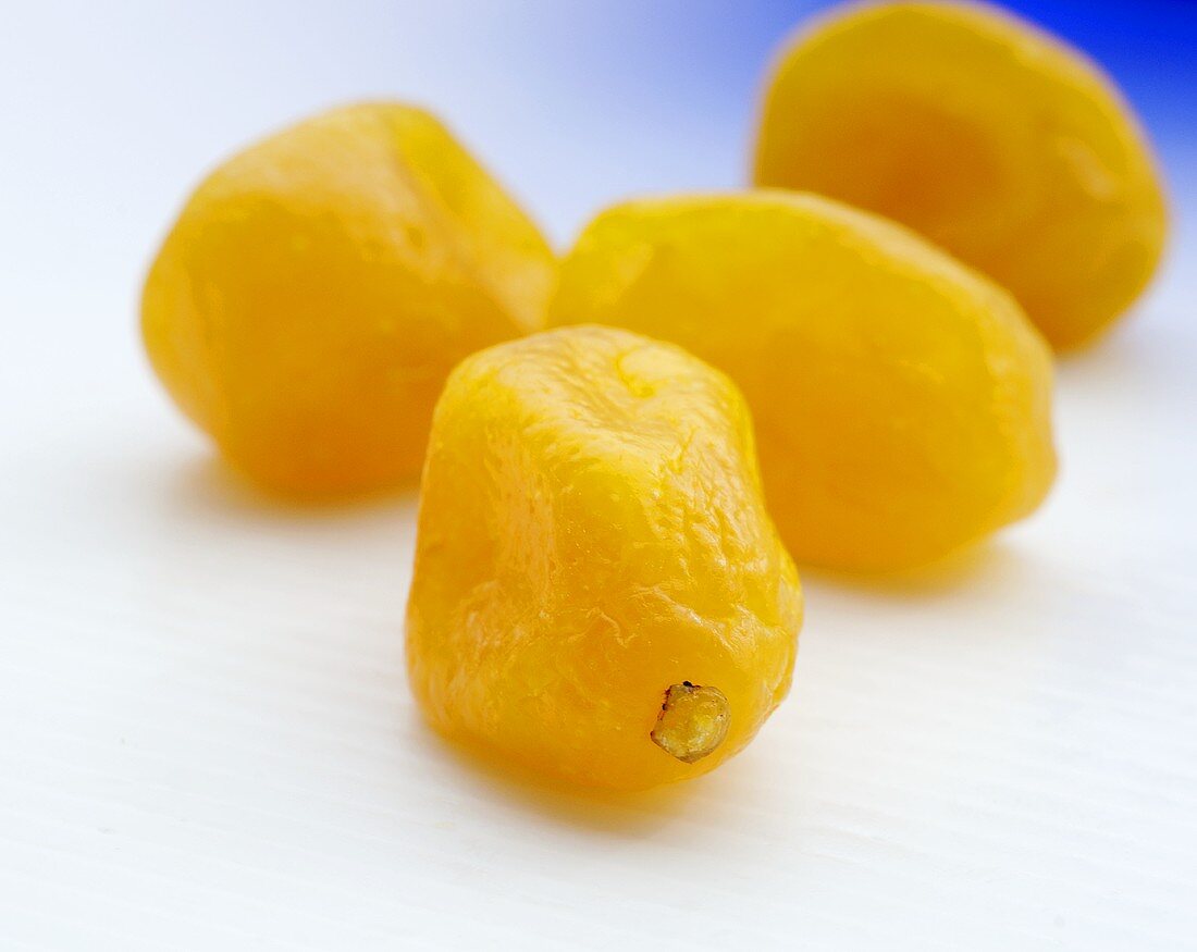 Four dried lemons (close-up)