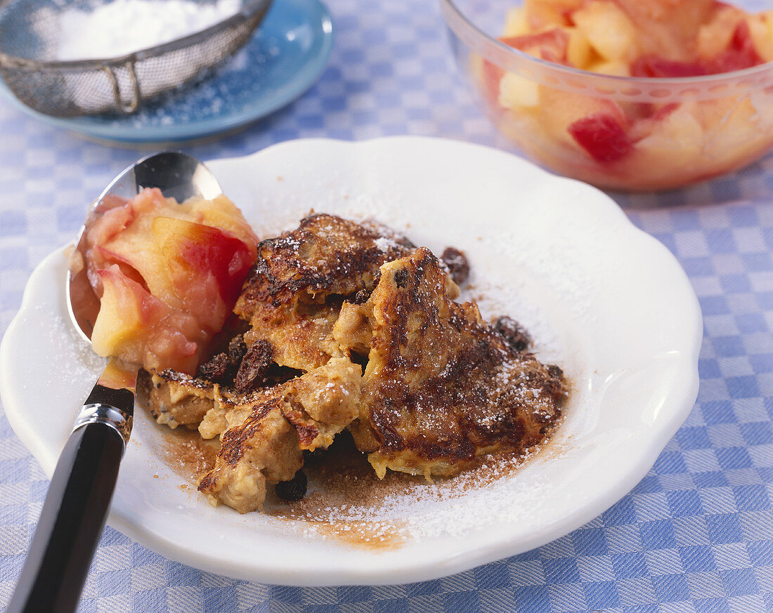Semmelschmarrn (bread pudding) with apple compote