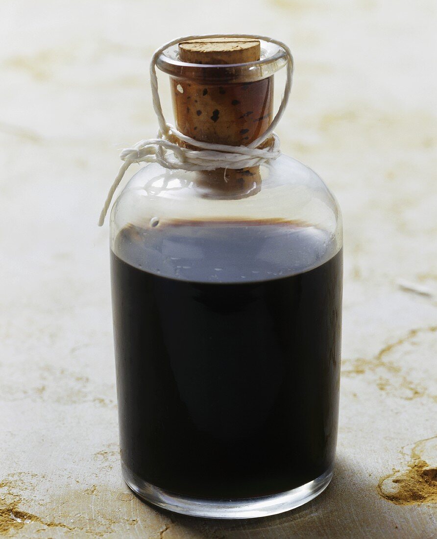 Ein Fläschchen Aceto Balsamico Tradizionale