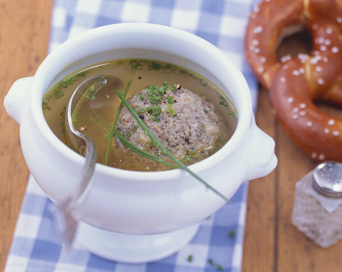 Eine Leberknödelsuppe