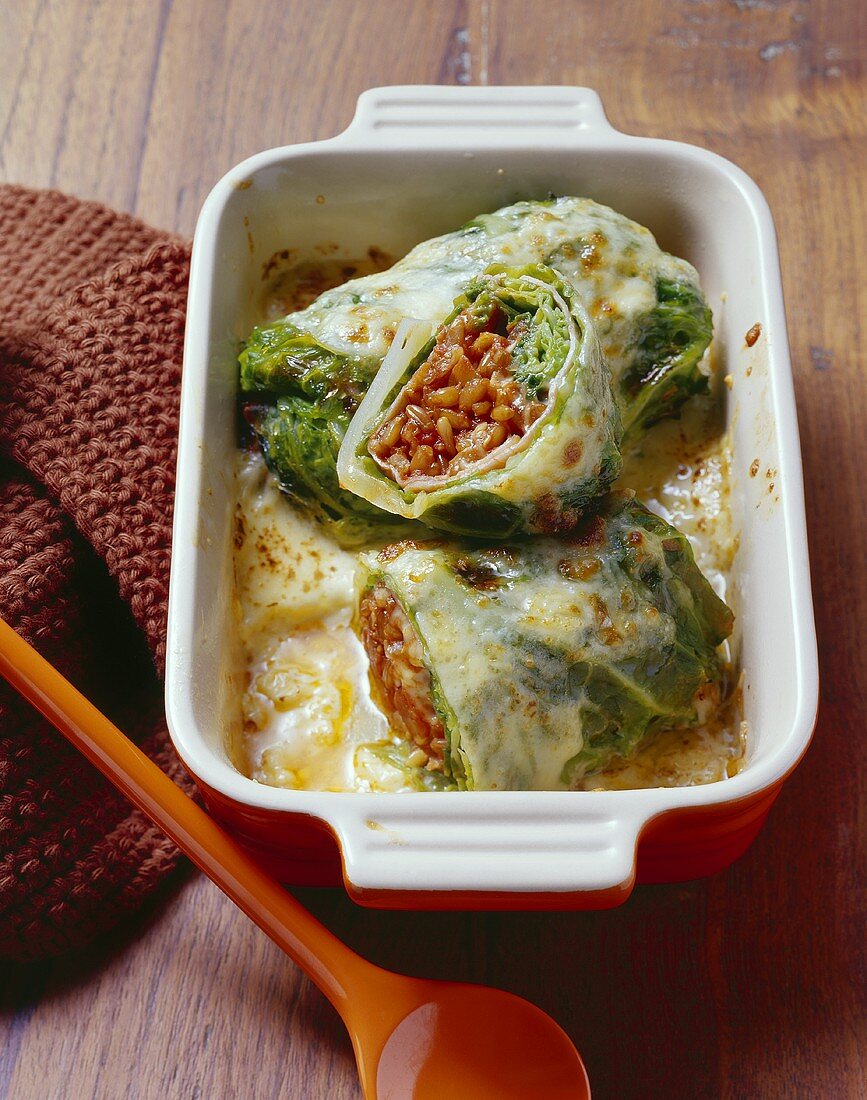 Savoy cabbage leaves stuffed with cereal bolognese & thyme