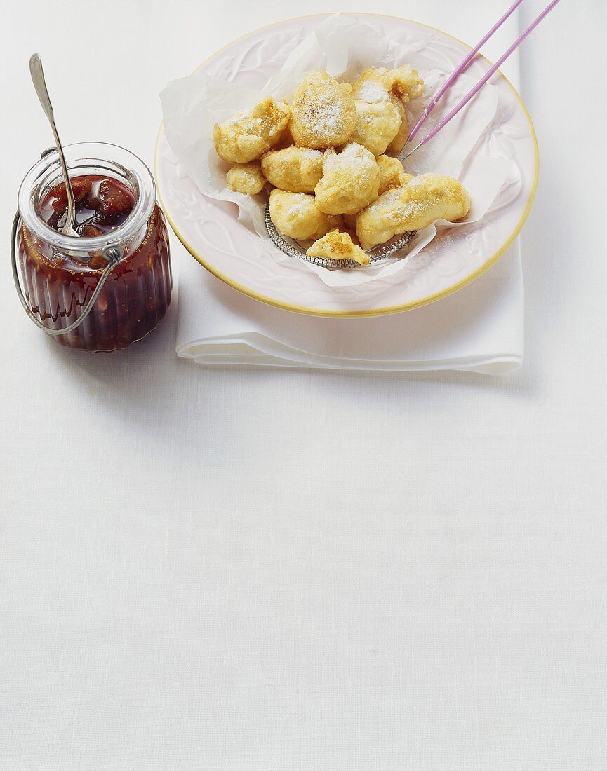 Ricotta fritta (Ricotta fritters with fig compote)