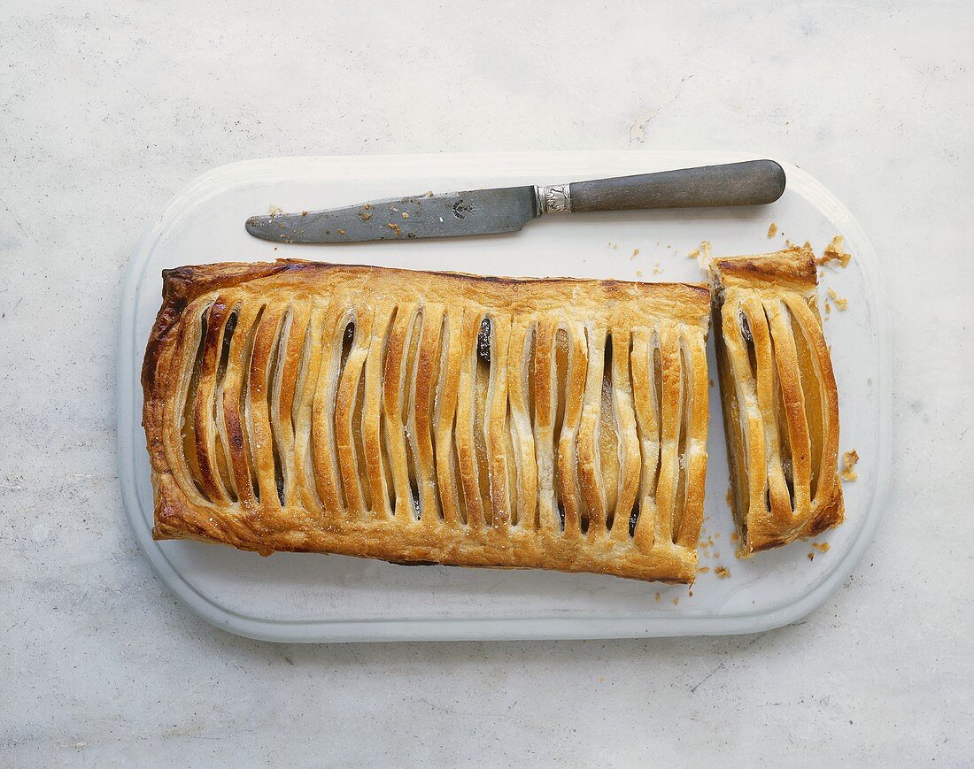Pear and chestnut pasty