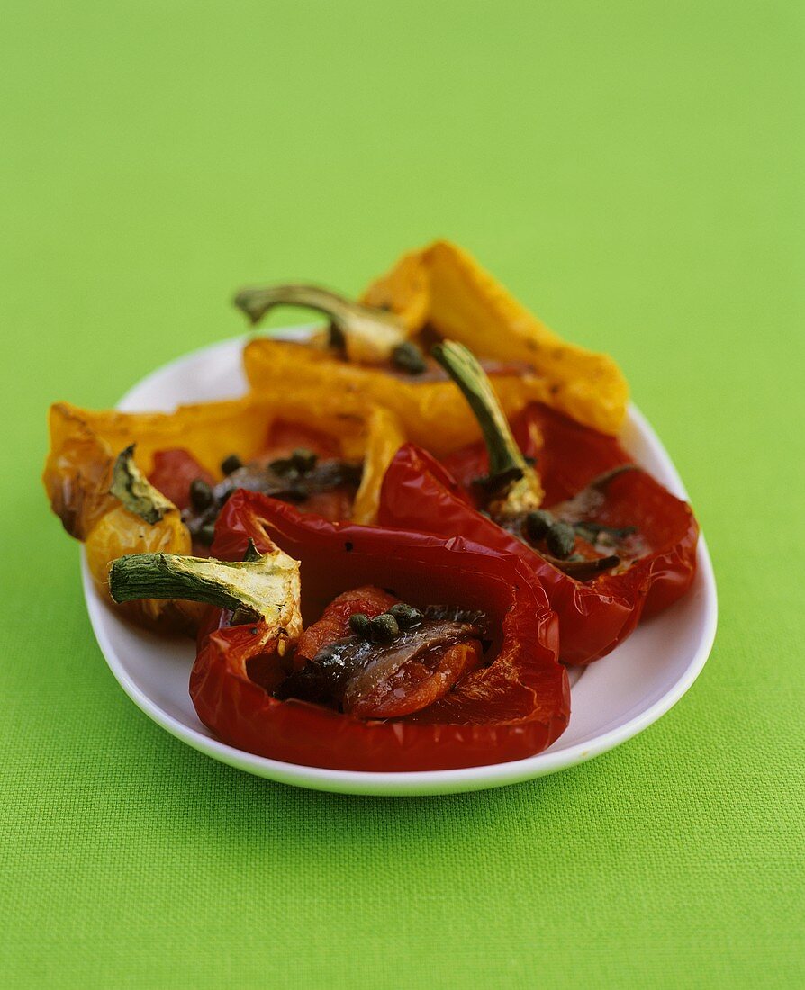 Peperoni ripieni alla griglia (Grilled, stuffed peppers)