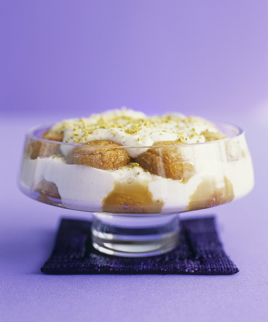 Ricotta trifle with amarettini