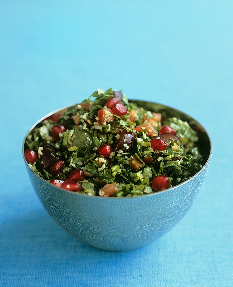 Tabbouleh mit Weintrauben und Granatapfelkernen