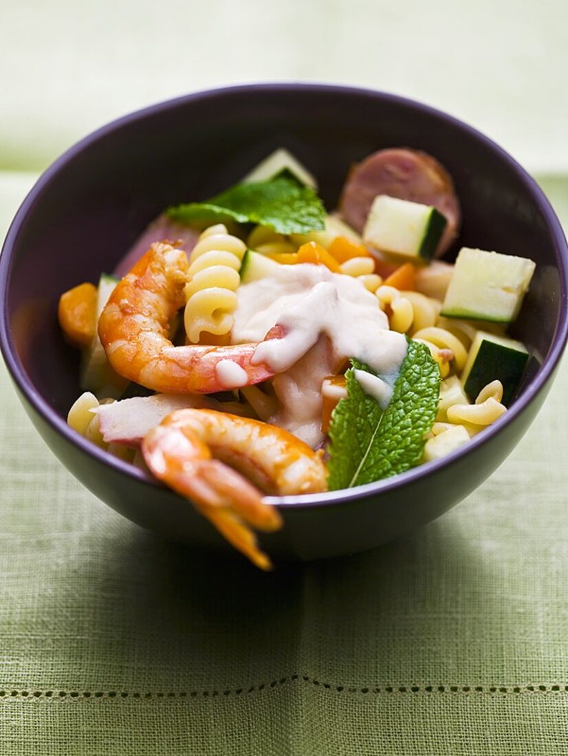 Pasta salad with prawns