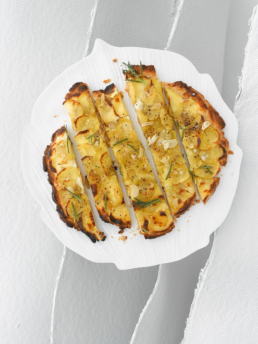 Potato tart with garlic and rosemary