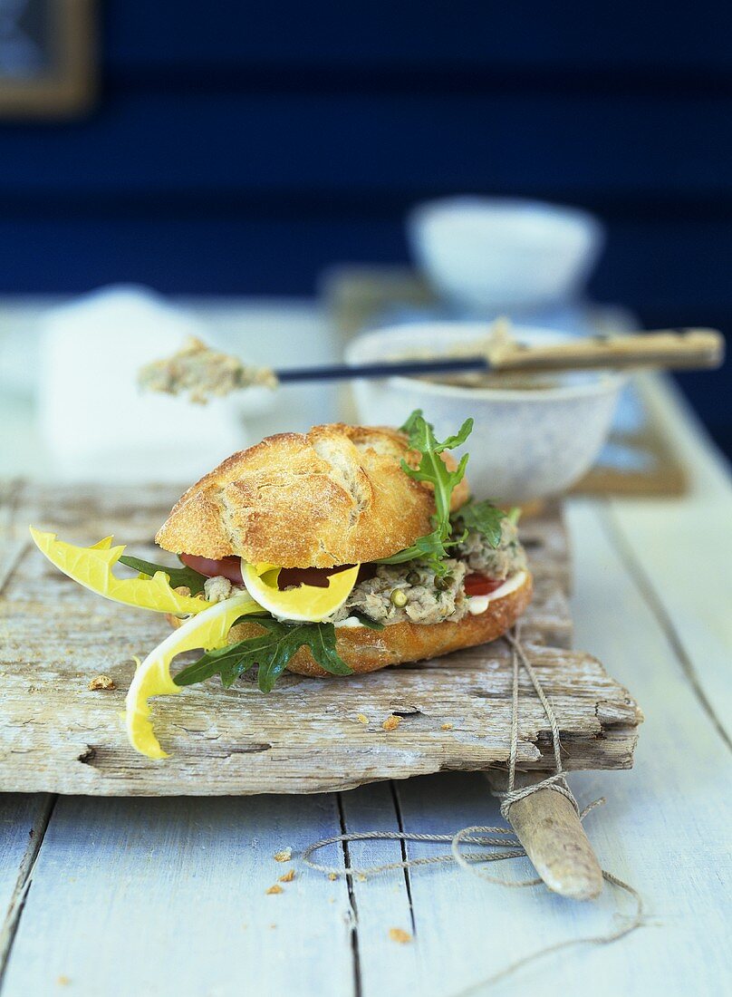 Sandwich-Brötchen mit Makrelencreme