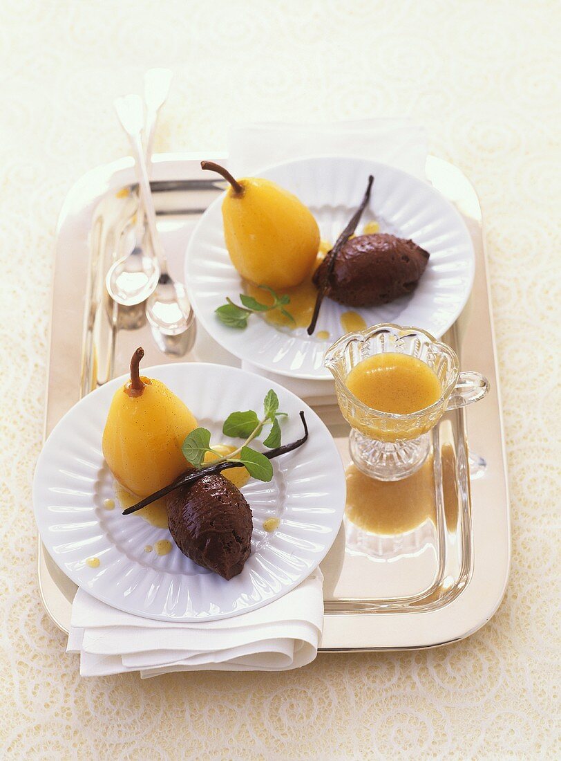 Chocolate mousse with pears poached in white wine