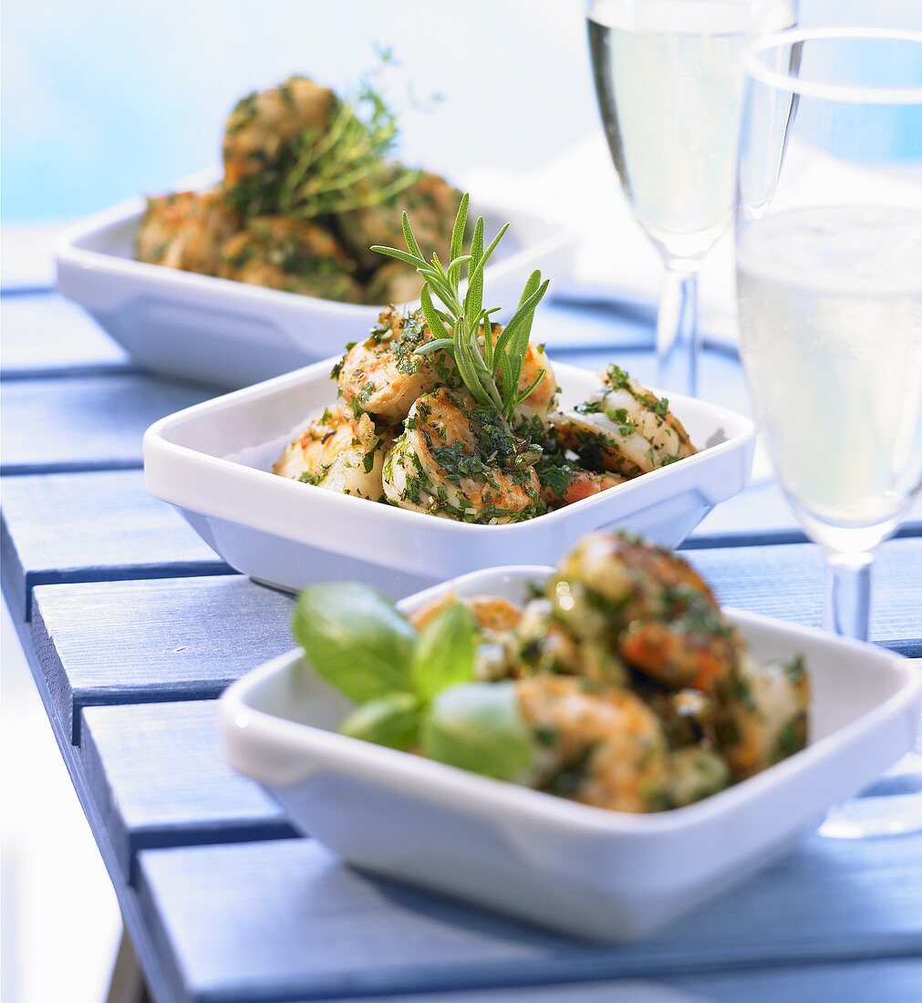 Fried prawns with herbs, Prosecco