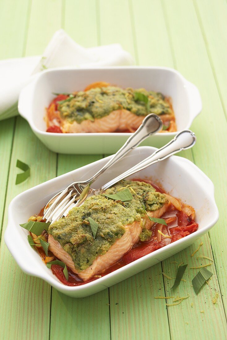 Fried salmon fillet with ramsons crust & red pepper ragout