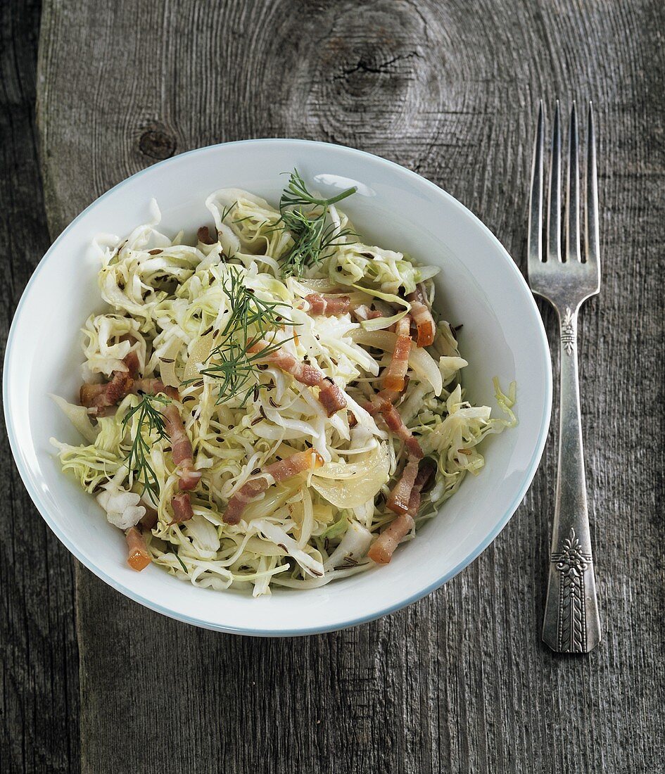 Cabbage salad with bacon