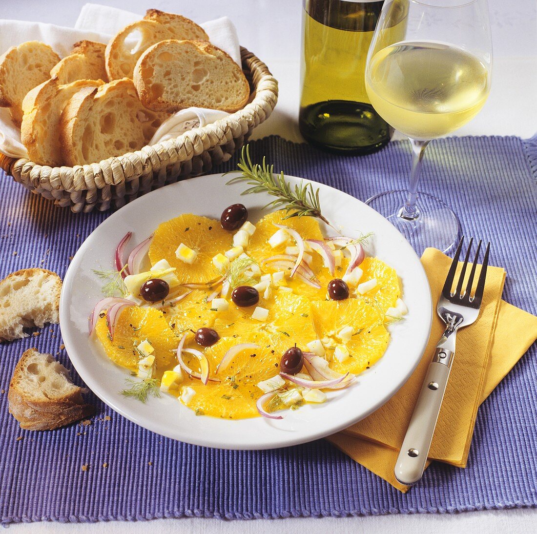 Orangensalat mit Oliven, Fenchel und Zwiebel (Sizilien)