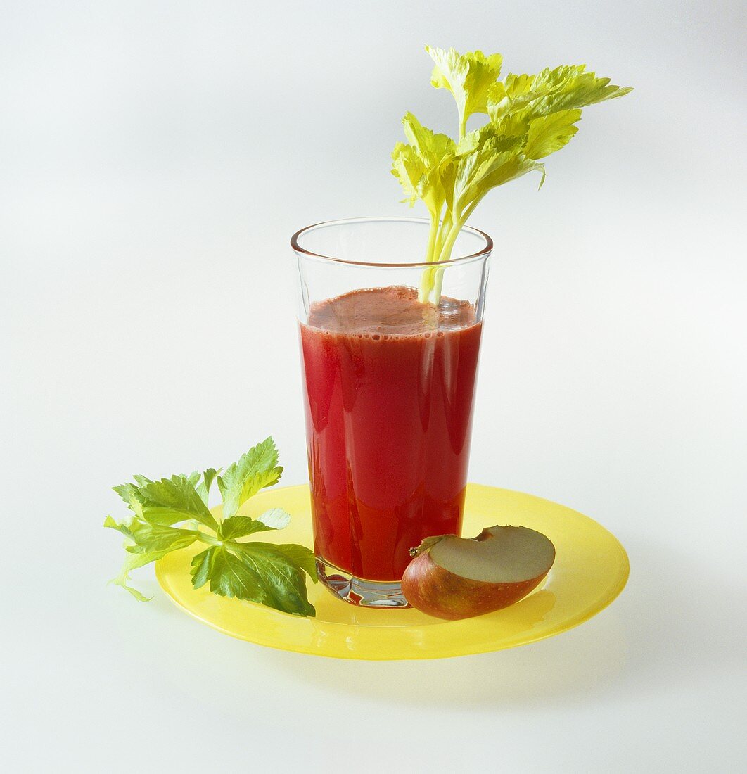 Carrot, beetroot and apple drink
