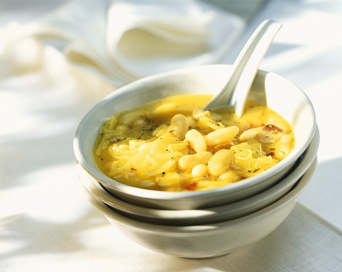 White bean, potato and onion soup