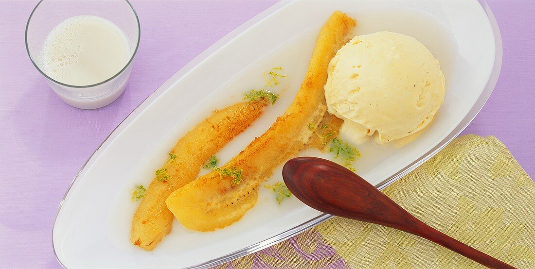 Fried banana with coconut lime sauce and vanilla ice cream