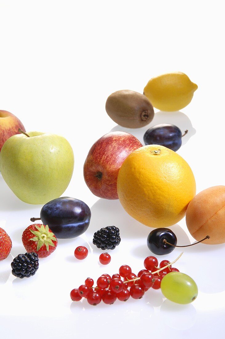 Various types of fruit and berries