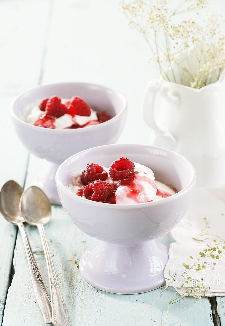 Quark mousse with raspberries