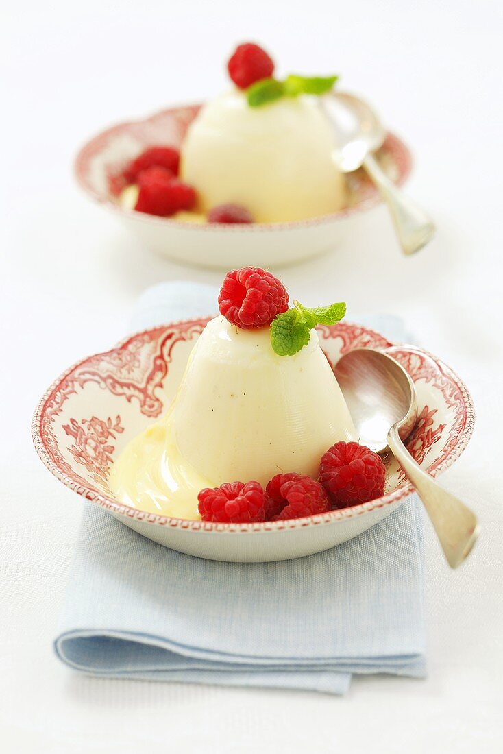 Panna cotta with raspberries