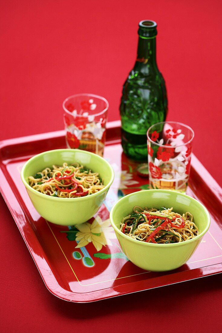 Noodle salad with chillis and beer (China)