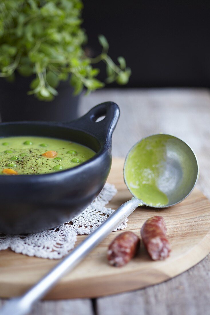 Pea soup with sausage