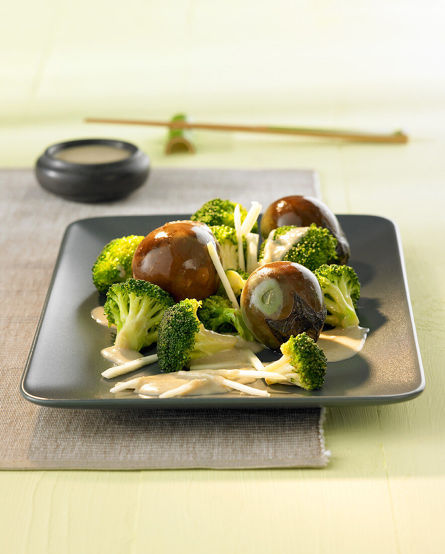 Baby aubergines with broccoli