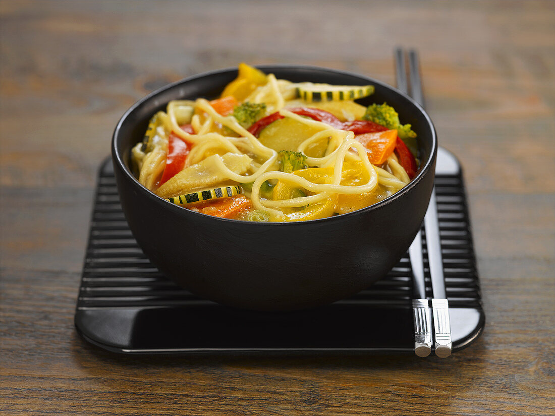 Noodles and vegetables in a bowl