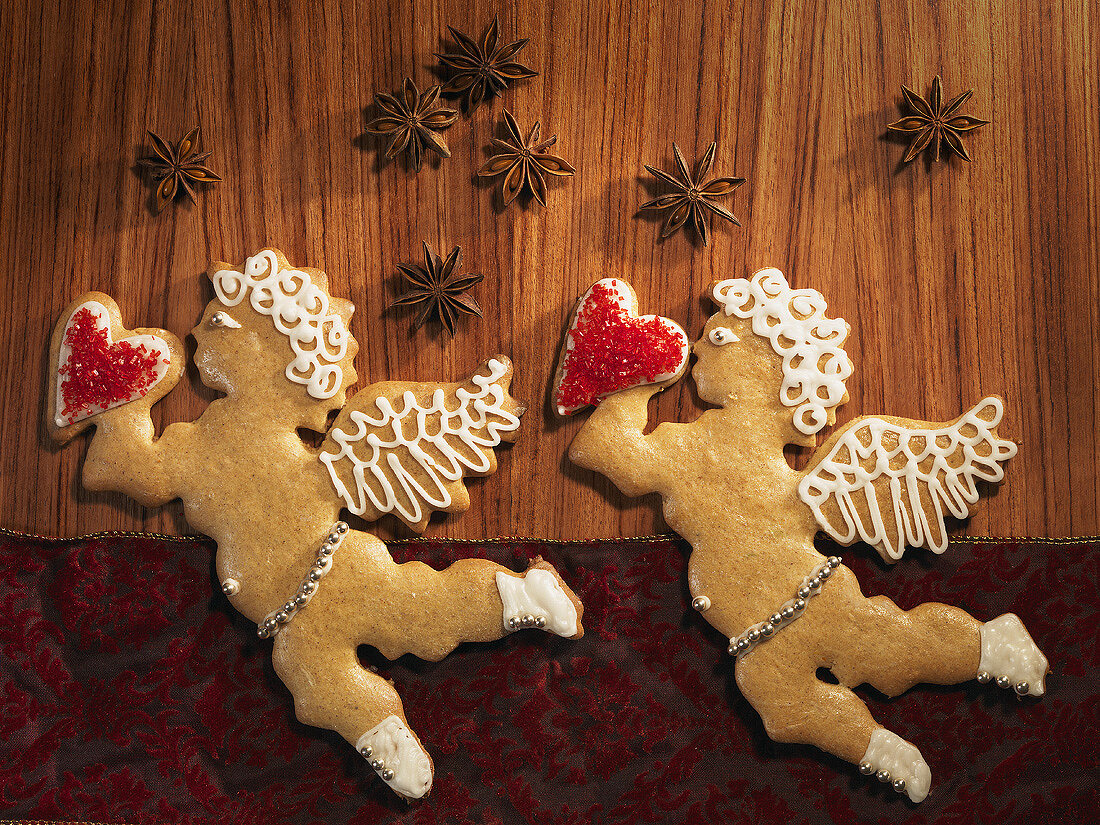 Two gingerbread angels