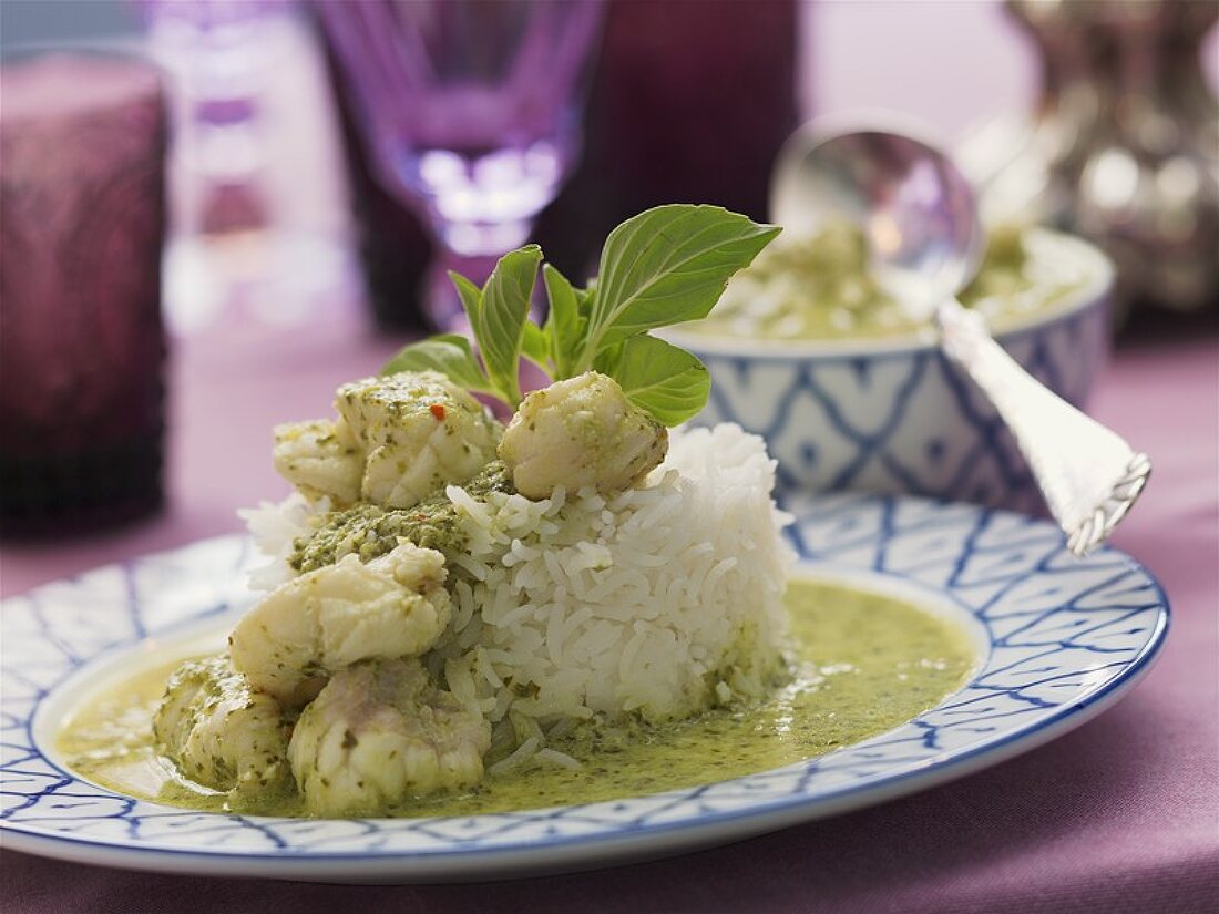Green monkfish curry with rice