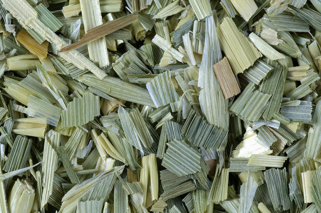 Dried oat straw (full-frame)