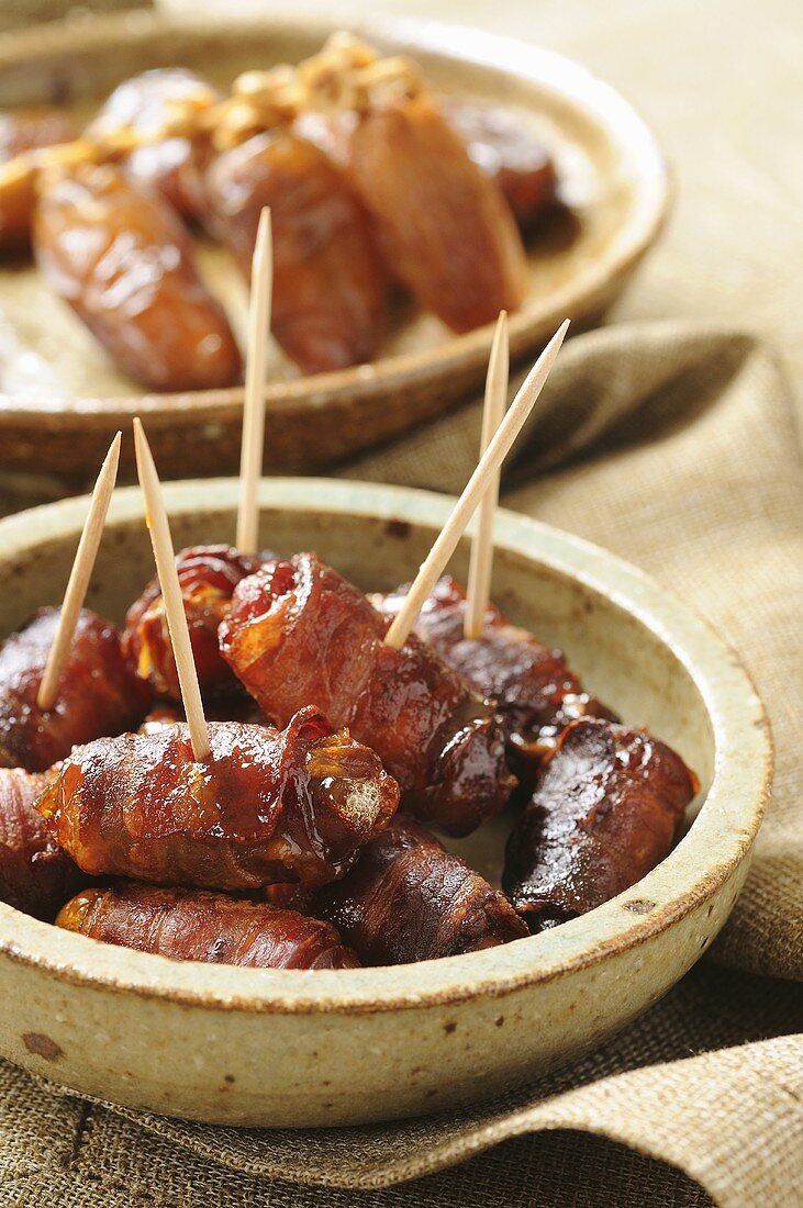 Dates fried in smoked goose breast