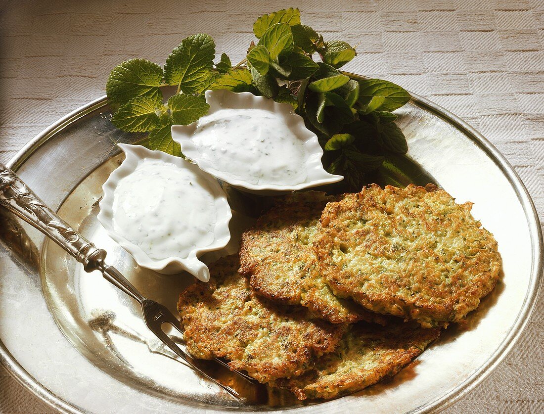 Courgette pancakes with yoghurt sauce