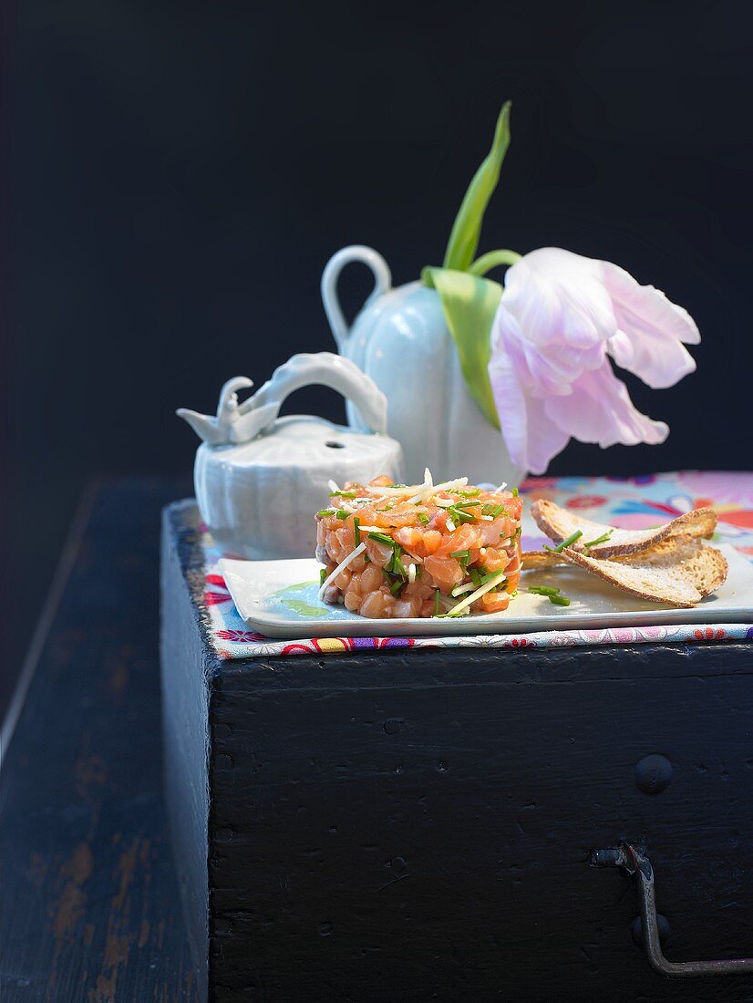 Salmon tartare with wasabi and chives