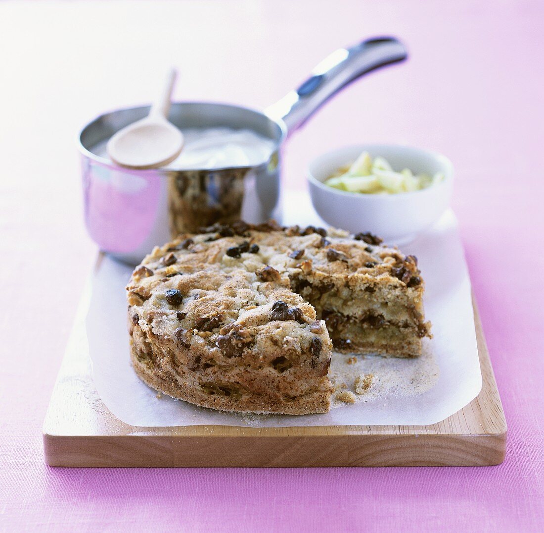 Apple and raisin cake