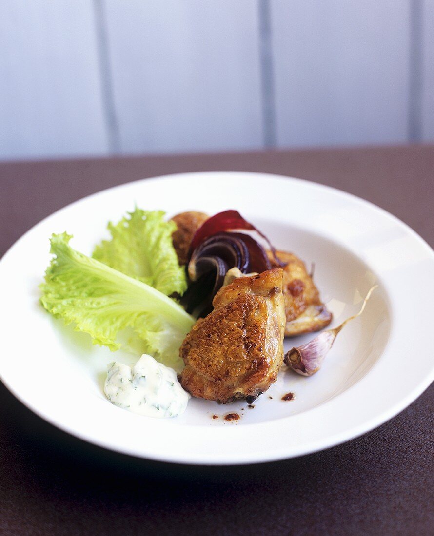 Chicken pieces with potatoes, lettuce & tarragon mayonnaise